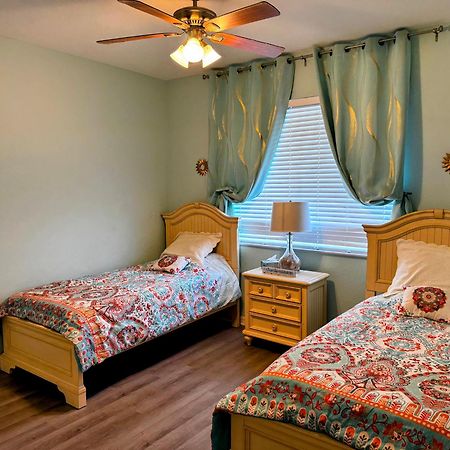 North Naples Stunning 2-Bedroom Plus Den Condo In Greenlinks Resort מראה חיצוני תמונה