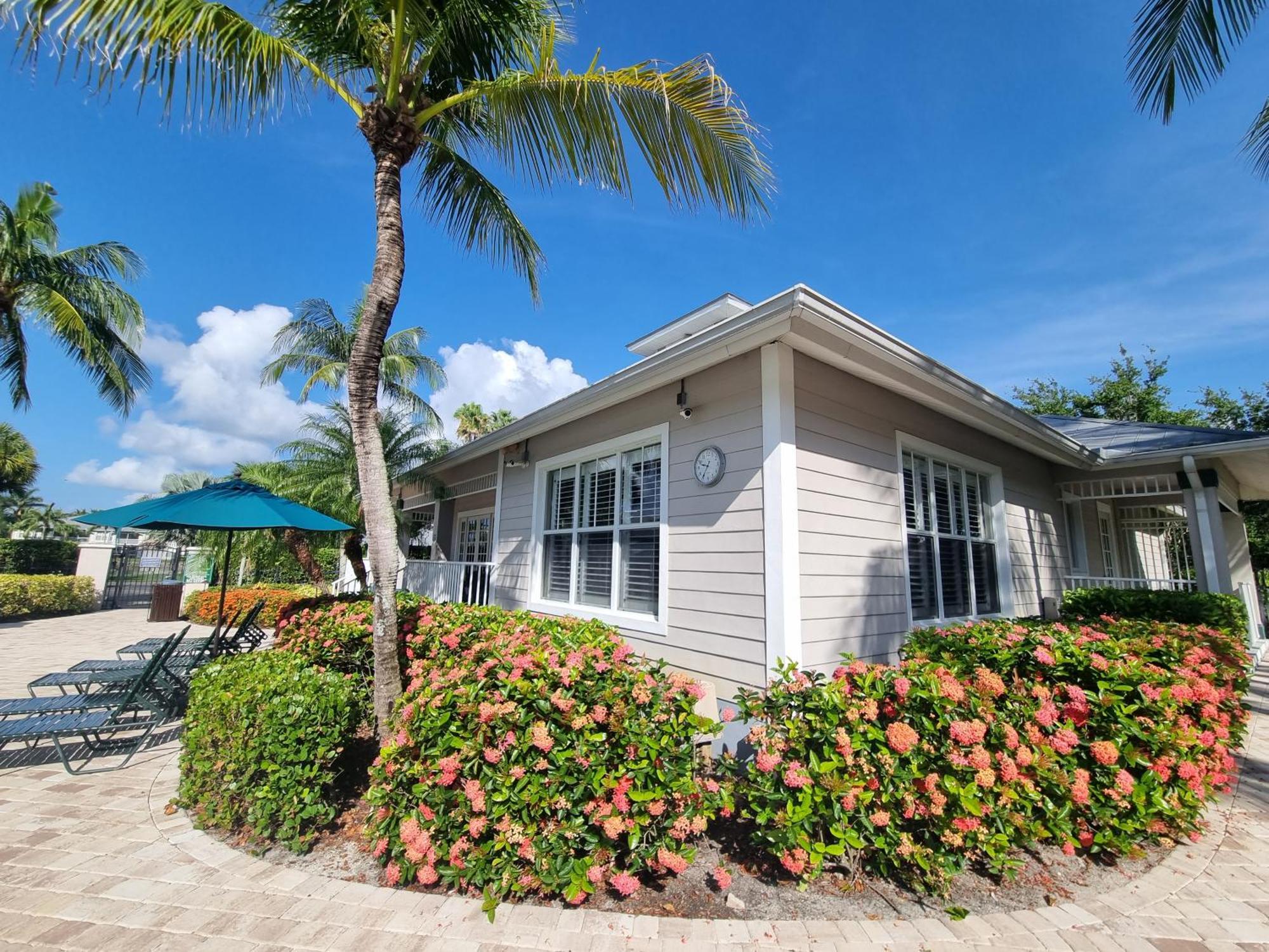 North Naples Stunning 2-Bedroom Plus Den Condo In Greenlinks Resort מראה חיצוני תמונה