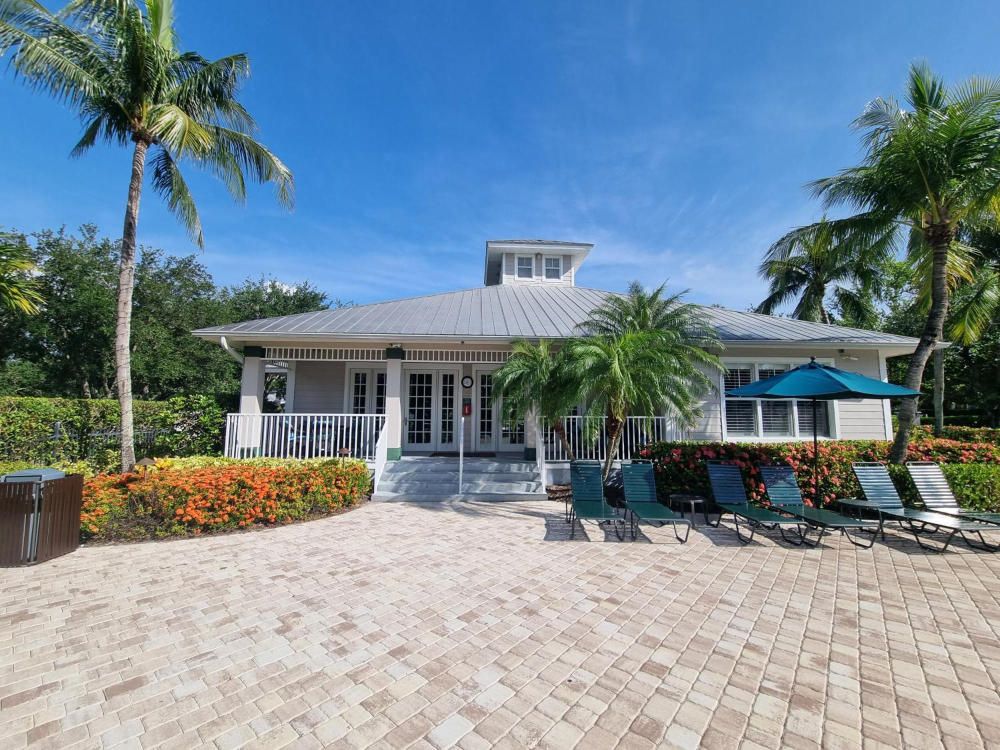 North Naples Stunning 2-Bedroom Plus Den Condo In Greenlinks Resort מראה חיצוני תמונה